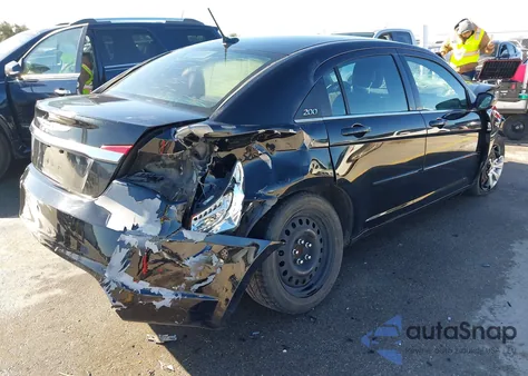 2012 Chrysler 200 Lx z USA, uszkodzony, nr VIN 1C3CCBAB0CN319152